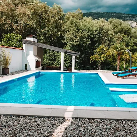 Villa Mane *